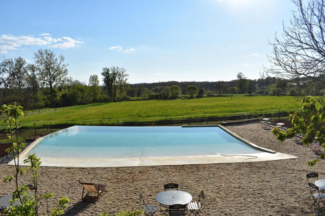 Ecuries de Saint Maurice- Maison d'hôtes de Gondou Lacapelle-Marival Extérieur photo