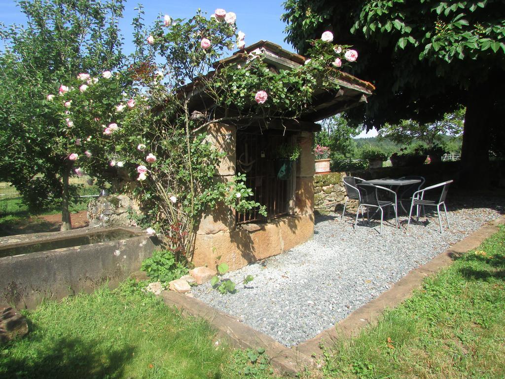 Ecuries de Saint Maurice- Maison d'hôtes de Gondou Lacapelle-Marival Extérieur photo