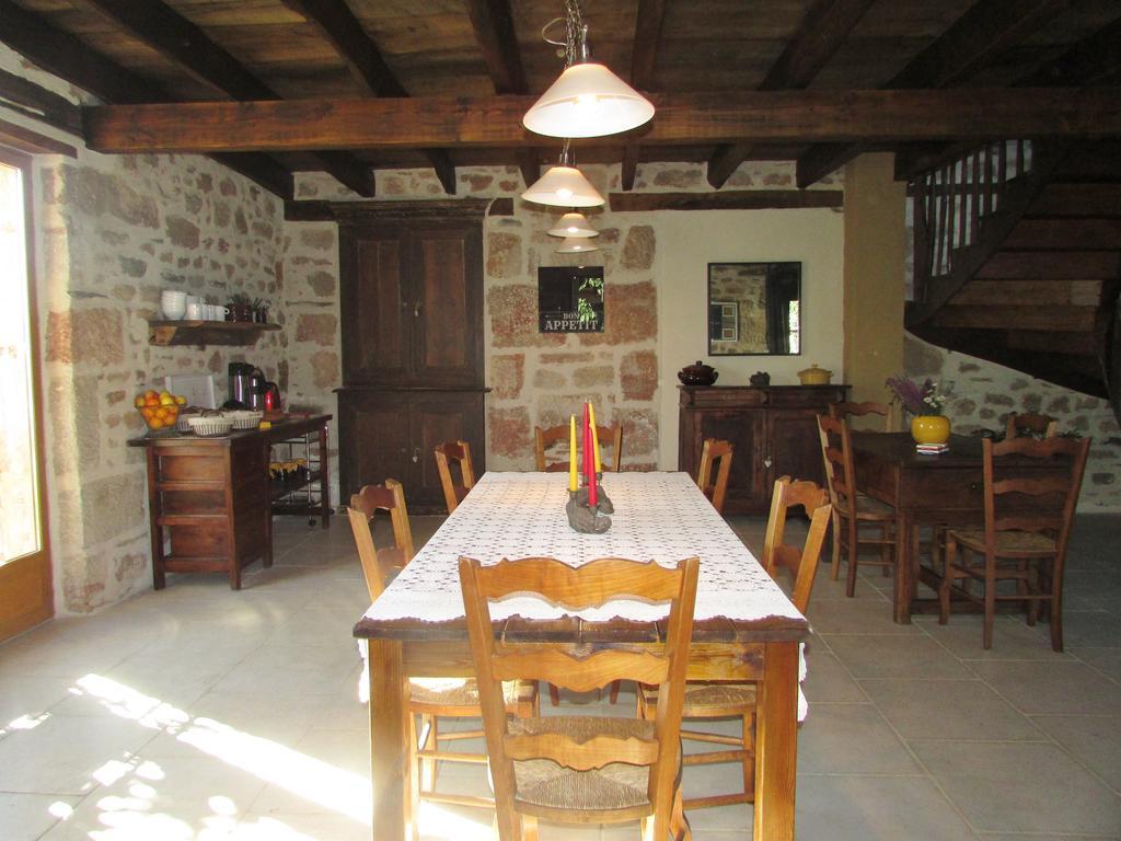Ecuries de Saint Maurice- Maison d'hôtes de Gondou Lacapelle-Marival Extérieur photo