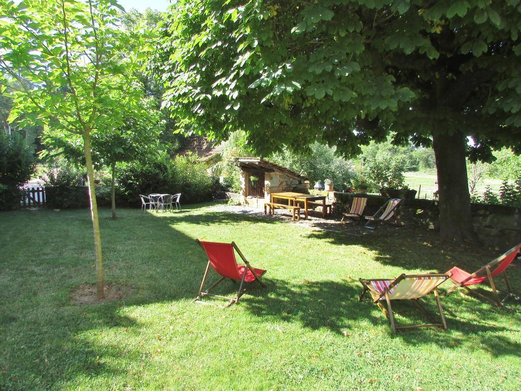 Ecuries de Saint Maurice- Maison d'hôtes de Gondou Lacapelle-Marival Extérieur photo