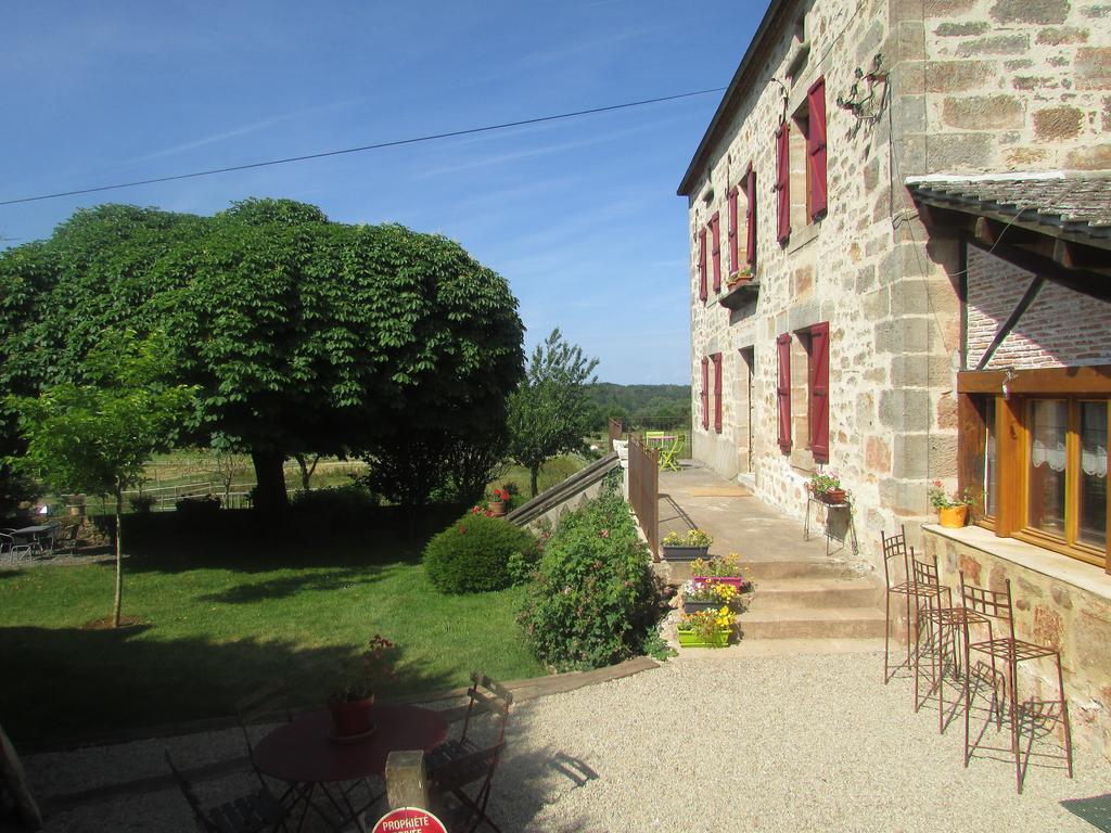 Ecuries de Saint Maurice- Maison d'hôtes de Gondou Lacapelle-Marival Extérieur photo